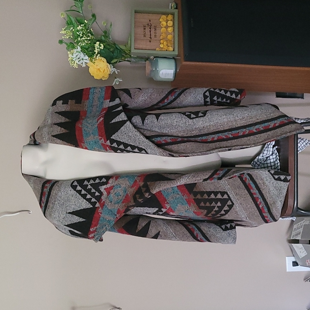 Aztec Print Coat Medium - Picture 2 of 12